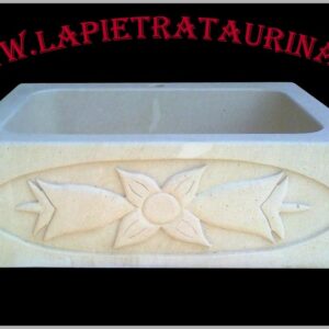 Lavelli in pietra scavata