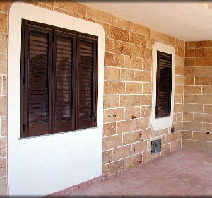 Rivestimento esterno a cappotto in pietra naturale