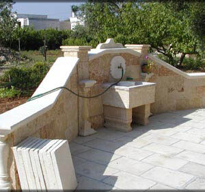 Fontana in pietra per giardini di ristoranti, ville, agriturismi