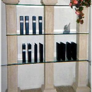 pareti attrezzate e vetrine espositive in pietra