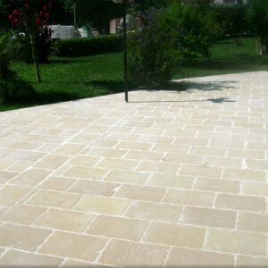 Pavimenti in pietra per giardini