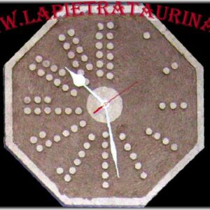 Orologio in pietra leccese ottagonale